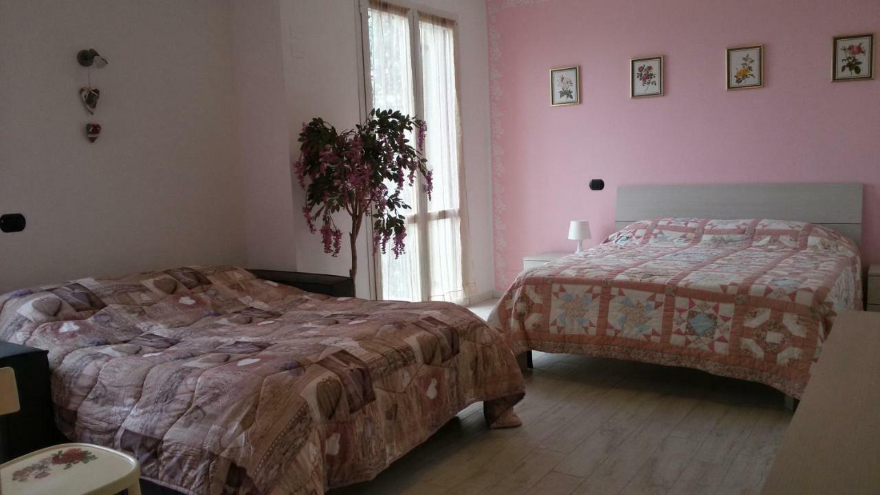 B&B A Casa Di Eleonora Villafranca di Verona Bagian luar foto